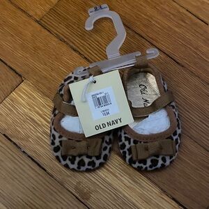NWT-Old Navy Leopard Print girls shoes- Brown and Black